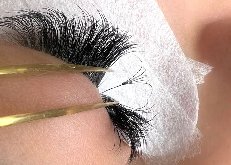 Lash Retouch